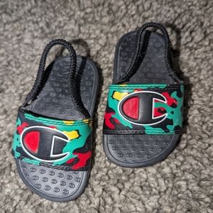 Champion Slides size 5